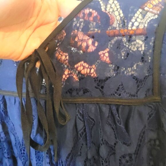 After Market Navy Blue Lacy Blouse, Size S - Picture 7 of 7
